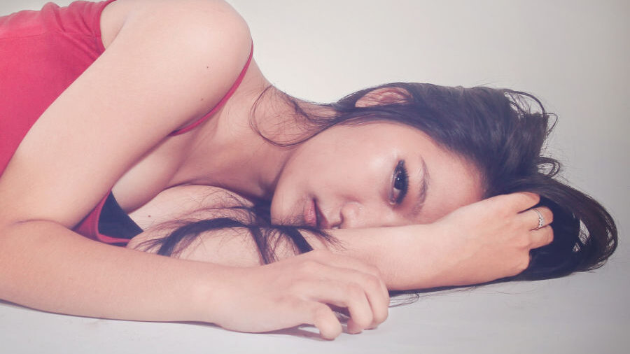 Niña con trastorno mental